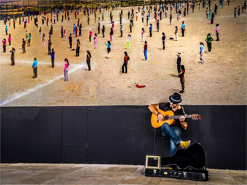 Stop and listen to the  music_Russell Hynard.jpg - exhibition 2018